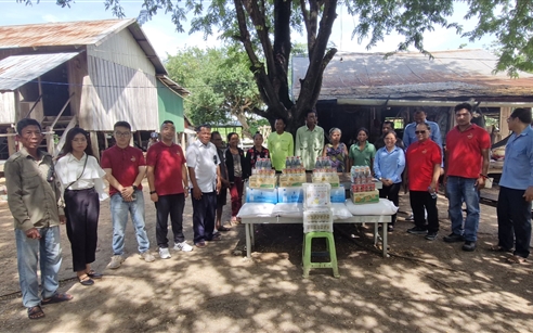 担当社会责任 传递公益情怀——BET9九州app网址源柬埔寨公司开展爱心捐赠活动